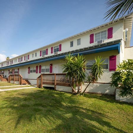 Captain'S Table Hotel By Everglades Adventures ภายนอก รูปภาพ